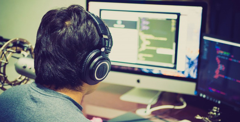 Számítógép-karbantartó és -kezelő technikus Számítógép-karbantartó és -kezelő technikus